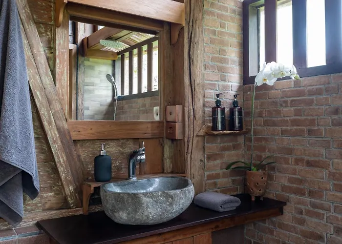 Niente Bali Lodge *
